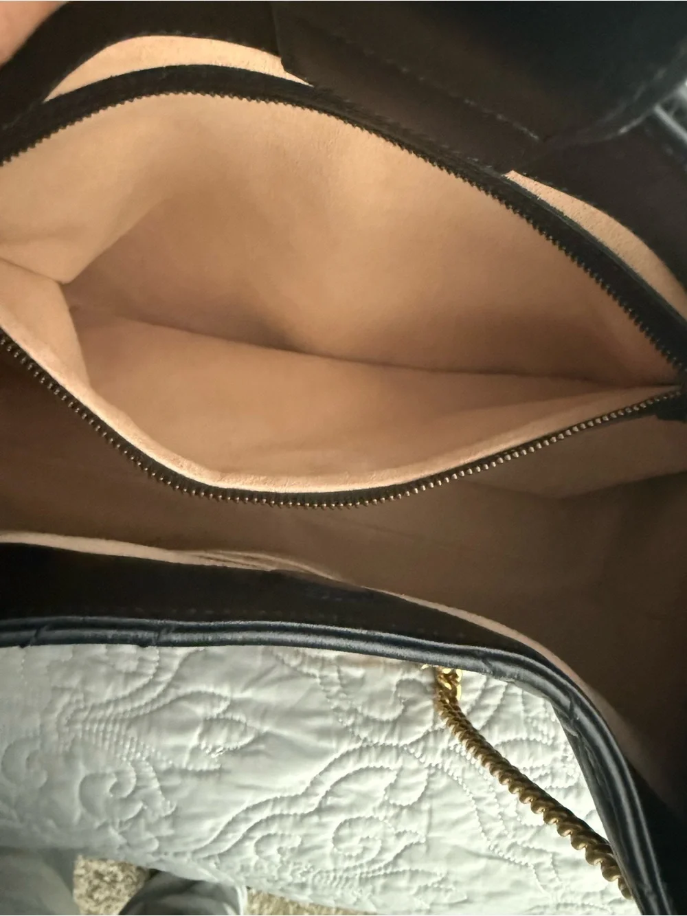 Gucci Black Chevron Leather Shoulder Bag with Gold Chain and GG - Picture 7 of 7